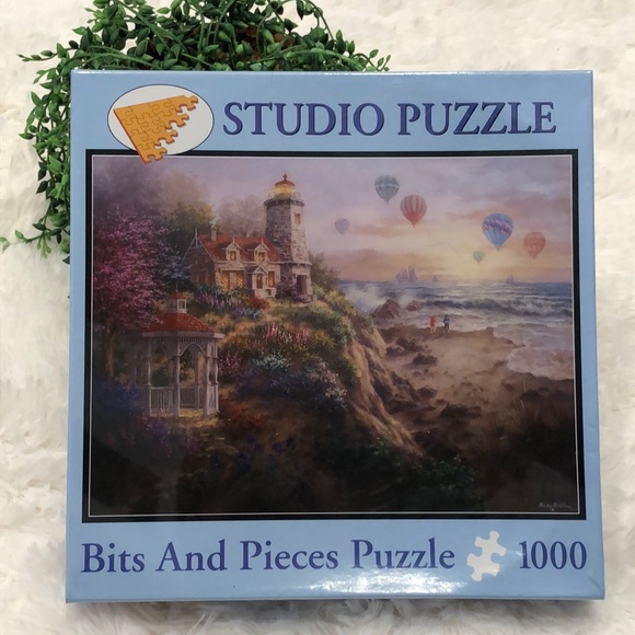 Studio puzzle - Picture 1 of 7